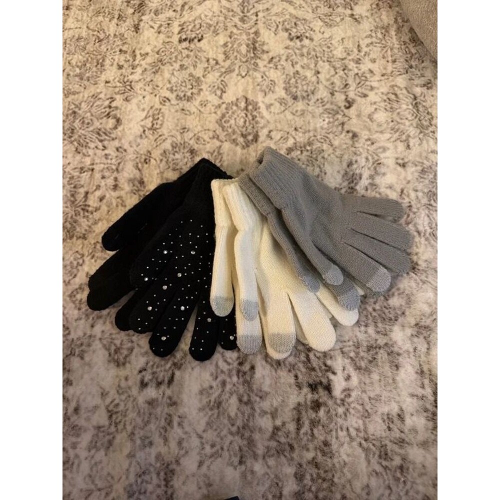 Steve Madden Gloves Set